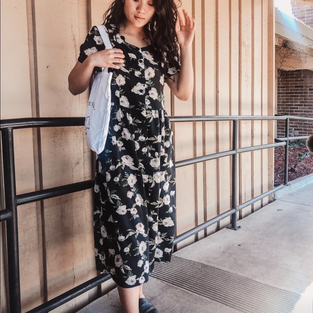 Vintage black and white rose print midi dress